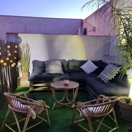 Appartcosy Emplacement Ideal Avec Terrasse & Parking Prive Nîmes Exterior photo