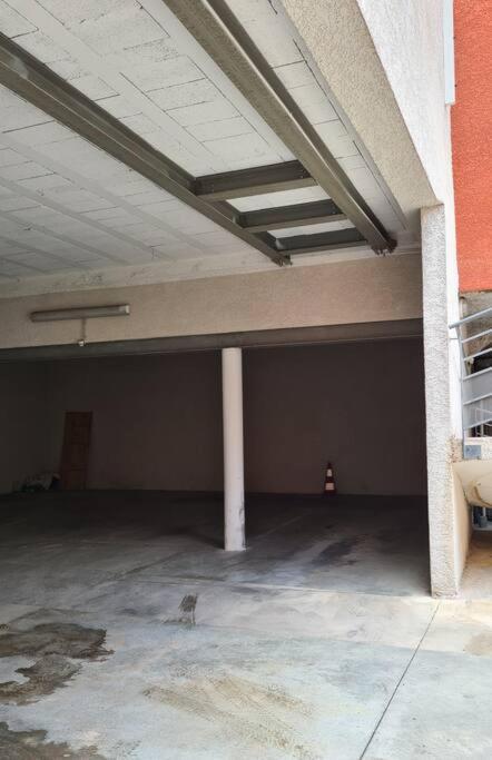 Appartcosy Emplacement Ideal Avec Terrasse & Parking Prive Nîmes Exterior photo