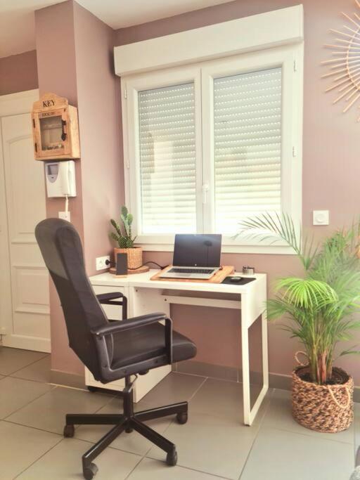 Appartcosy Emplacement Ideal Avec Terrasse & Parking Prive Nîmes Exterior photo