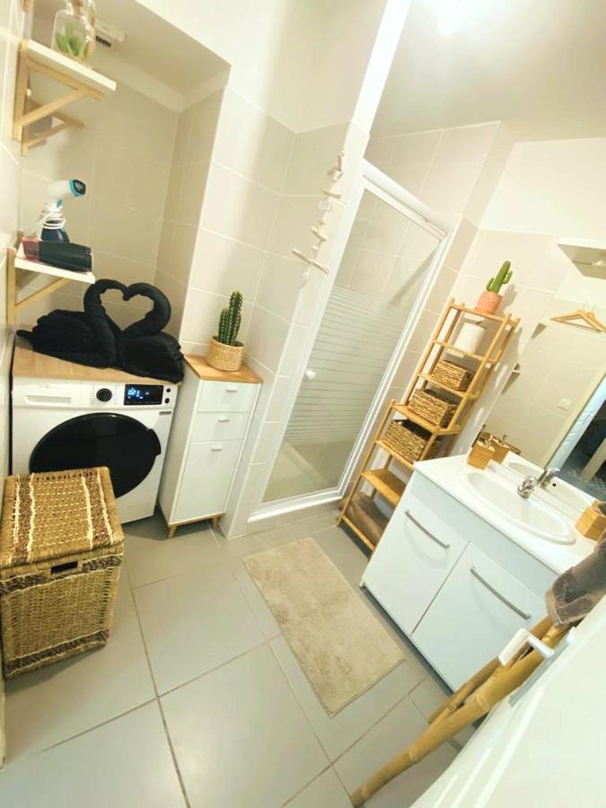 Appartcosy Emplacement Ideal Avec Terrasse & Parking Prive Nîmes Exterior photo